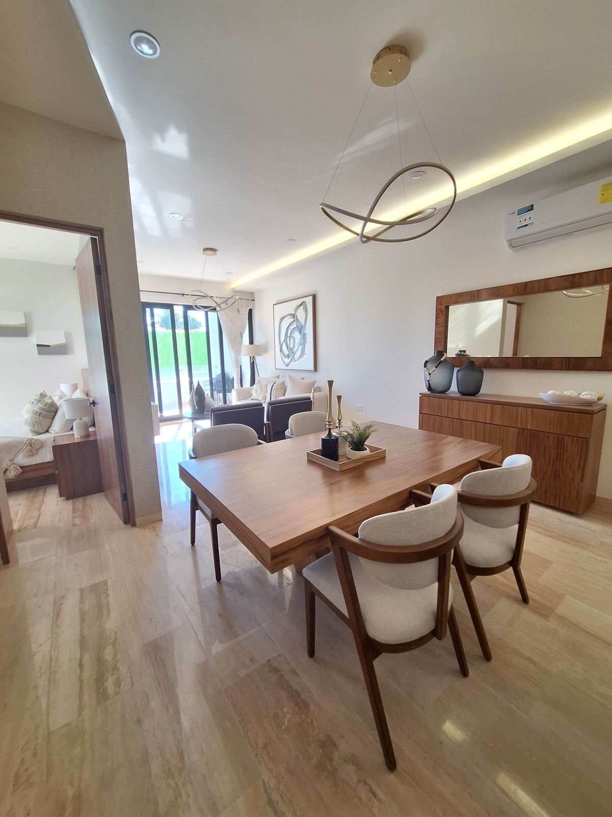 3 de 21: Sala- Comedor