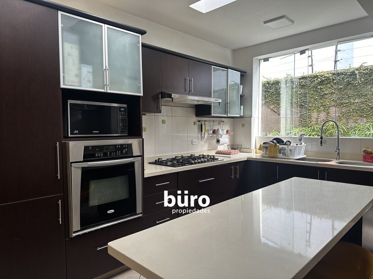 5 of 38: Cocina