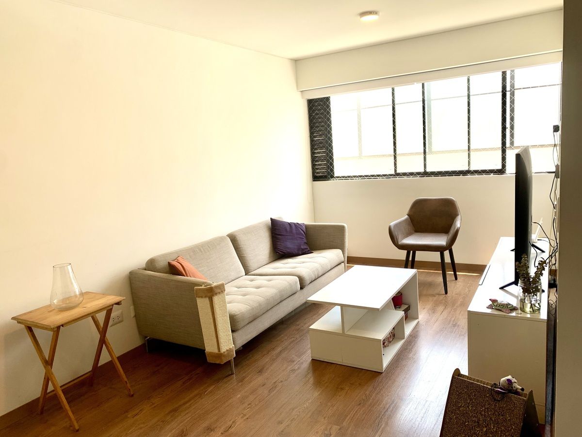 3 de 9: Living Room con vista interior