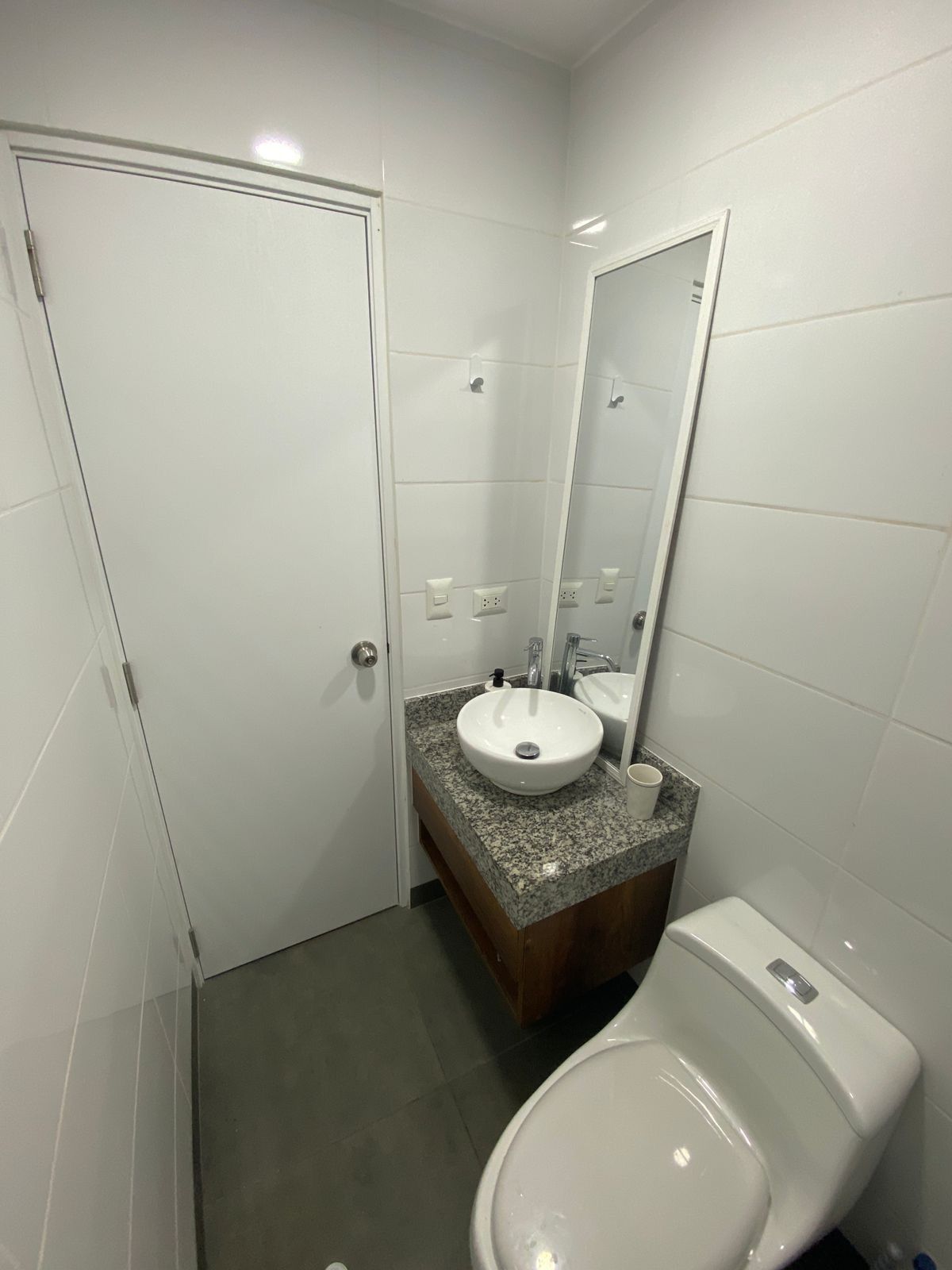 6 de 9: Baño completo