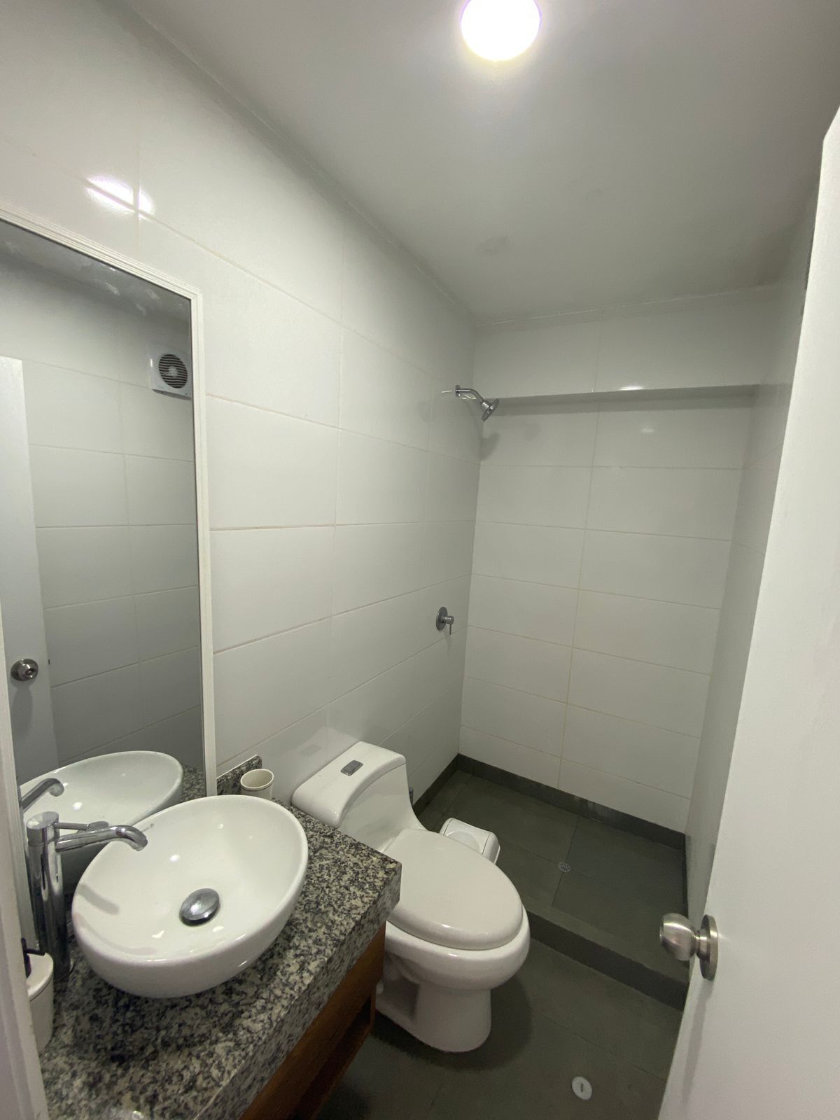 7 de 9: Ducha de baño