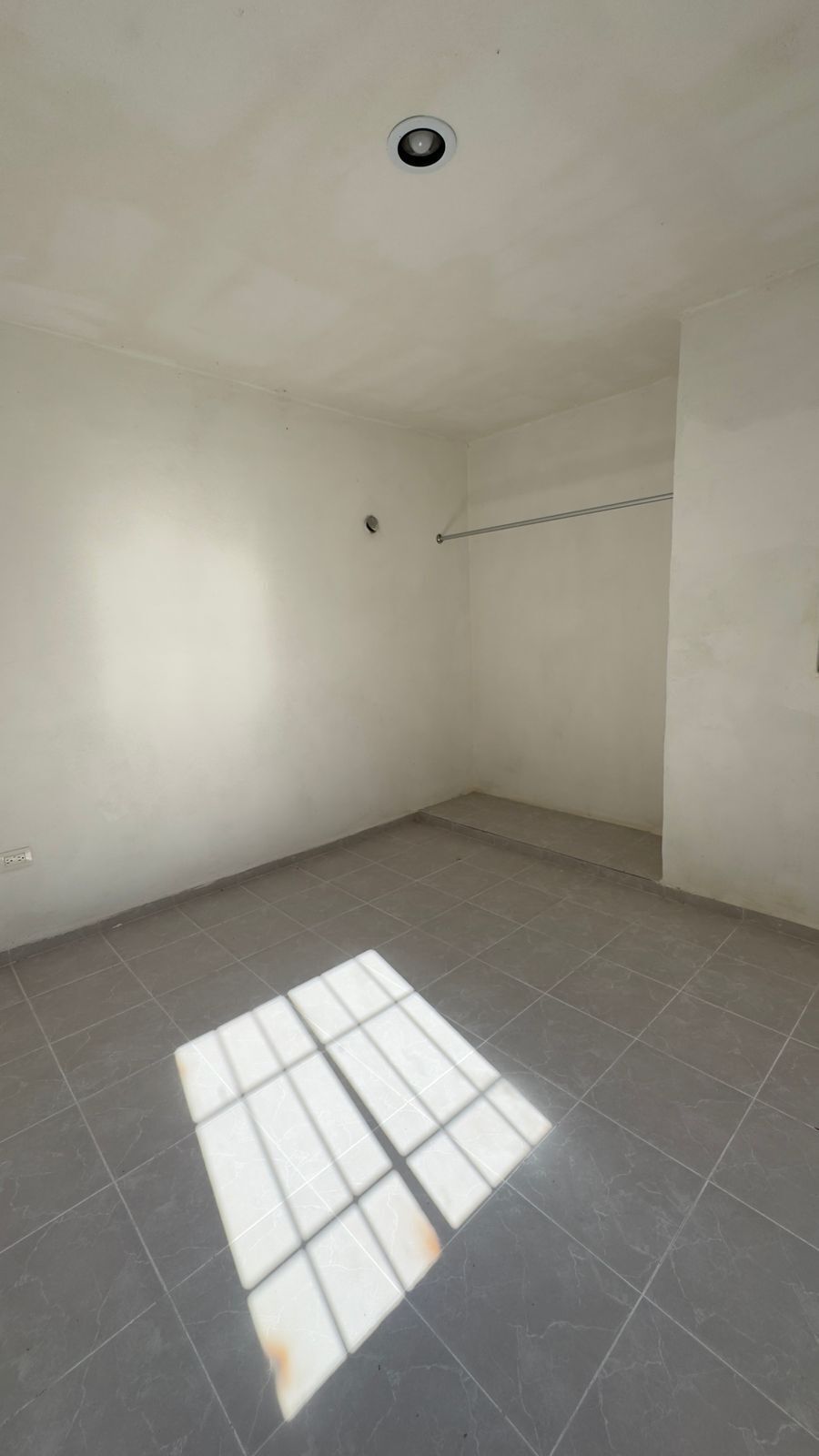 4 of 14: Cuarto 1