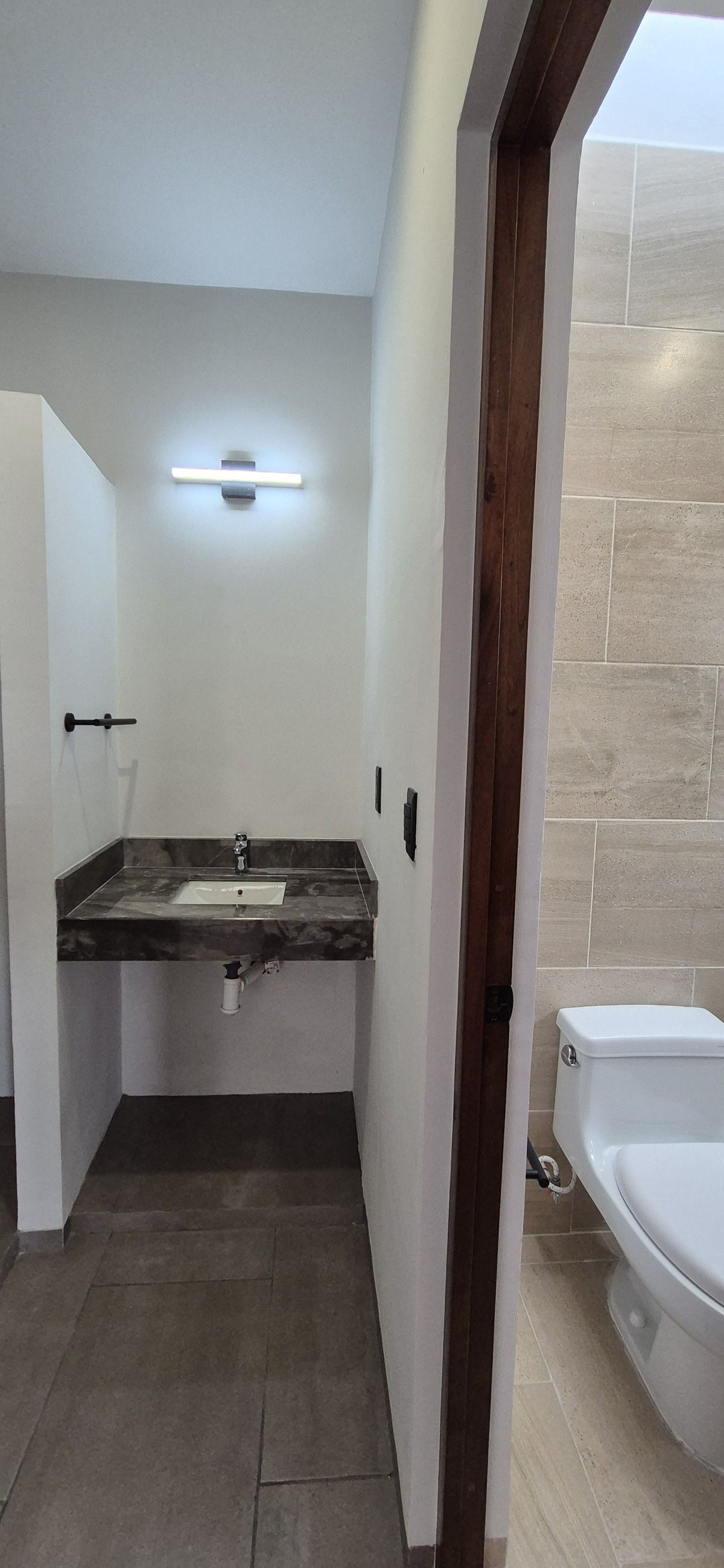 21 de 31: BAÑO 3