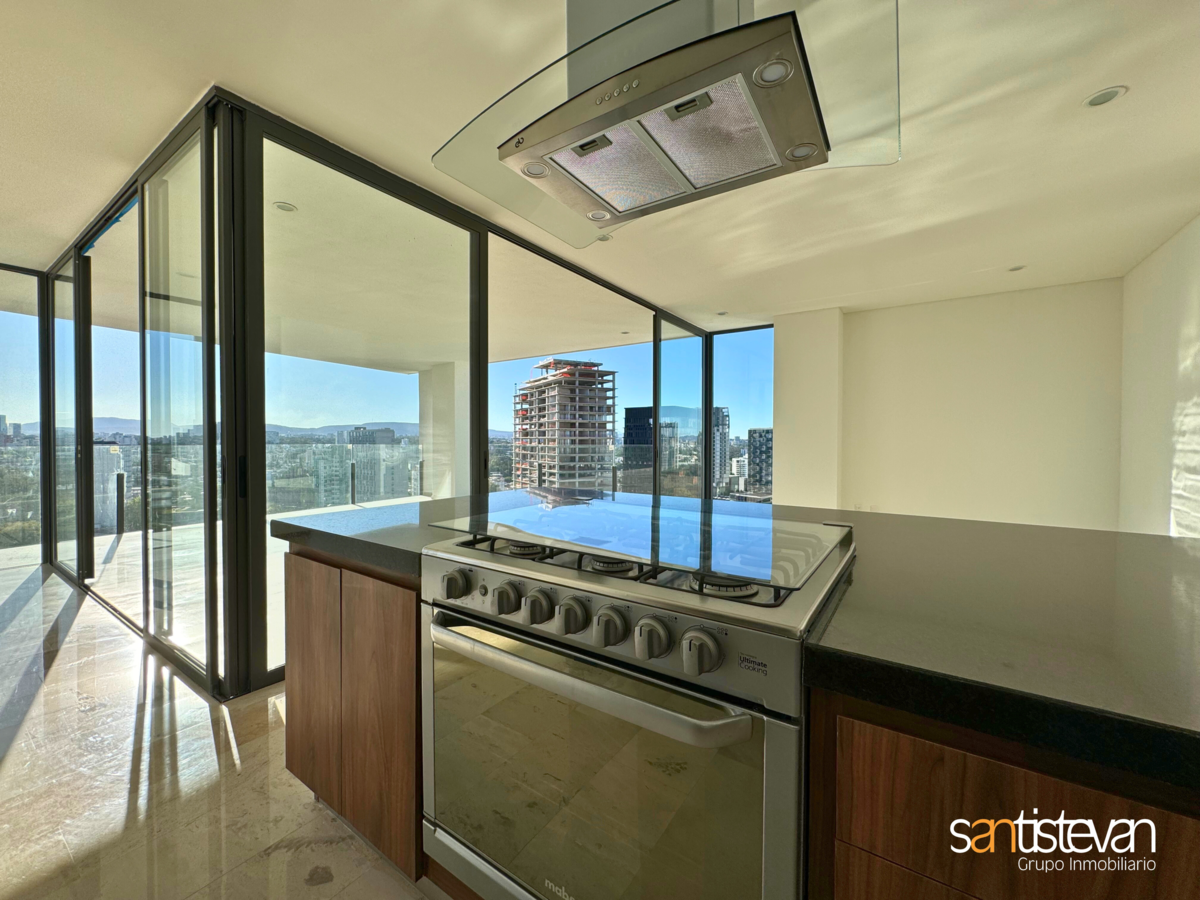 1 de 28: Penthouse en Venta en Country Club Guadalajara.
