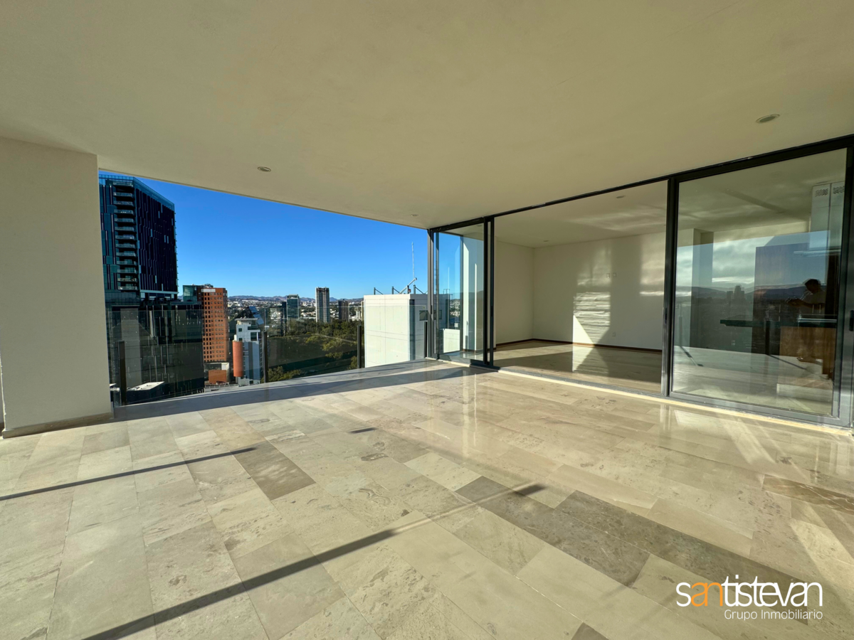 9 de 28: Penthouse en Venta en Country Club Guadalajara.