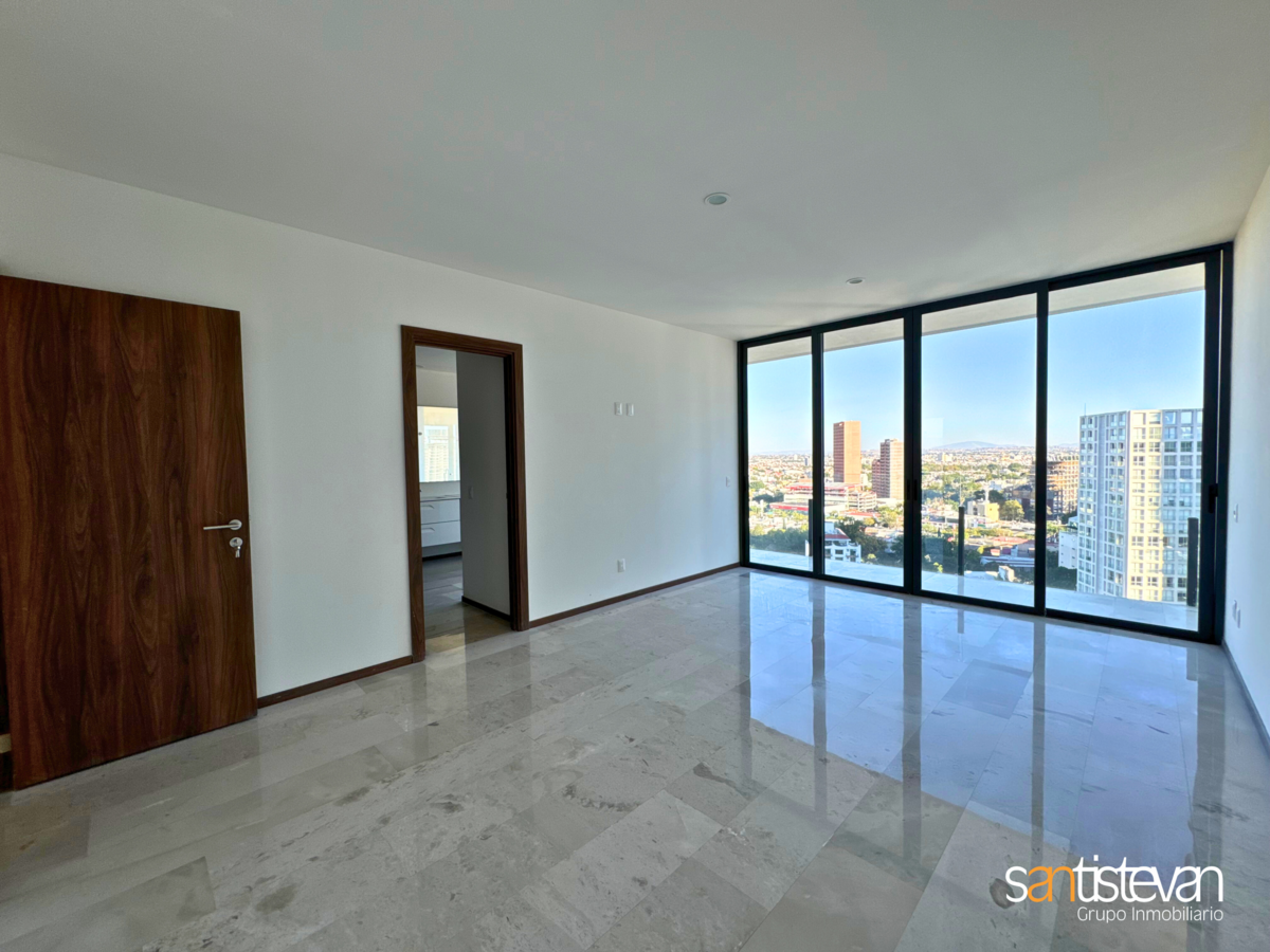 10 de 28: Penthouse en Venta en Country Club Guadalajara.