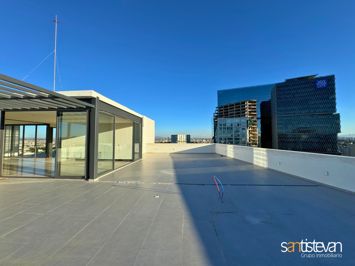 24 de 28: Penthouse en Venta en Country Club Guadalajara.