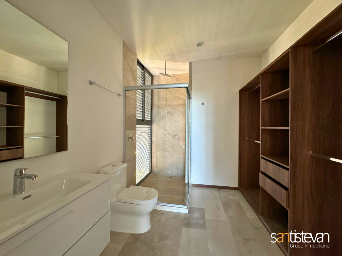 16 de 28: Penthouse en Venta en Country Club Guadalajara.