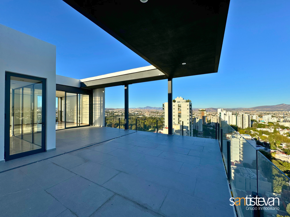 22 de 28: Penthouse en Venta en Country Club Guadalajara.