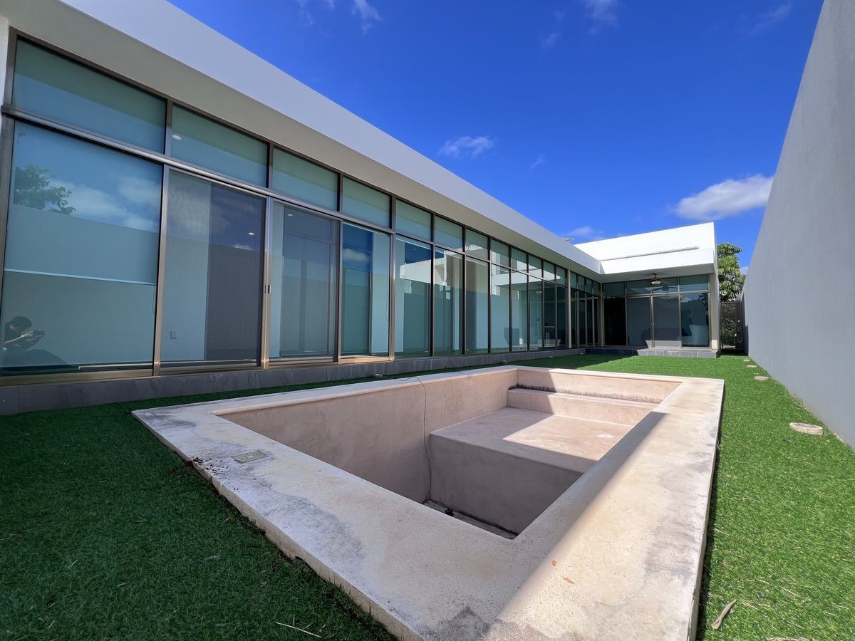 1 de 21: PISCINA