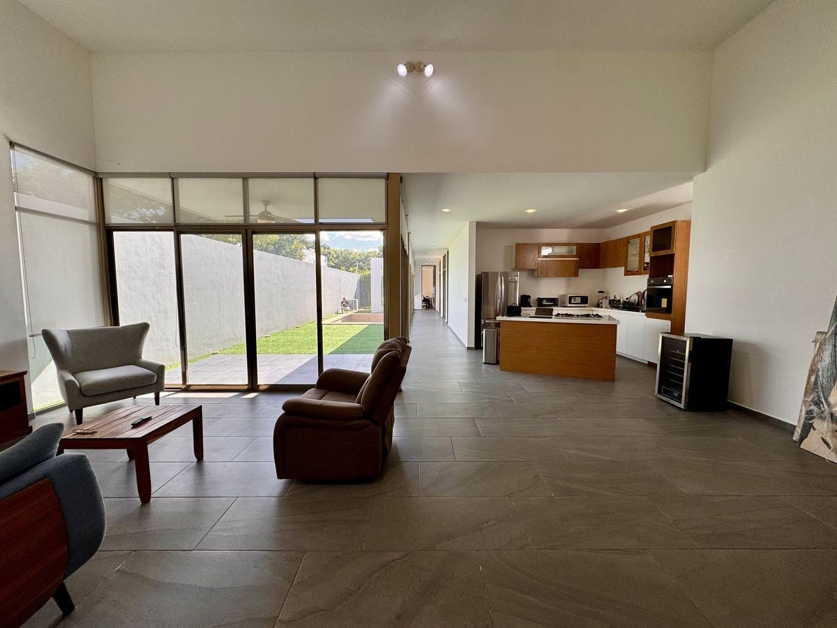 5 de 21: SALA COMEDOR