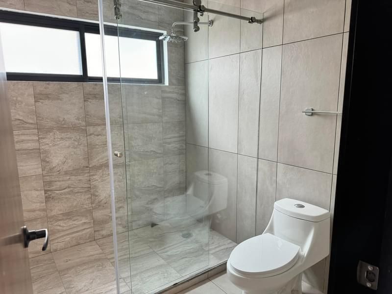 17 de 27: Baños completos