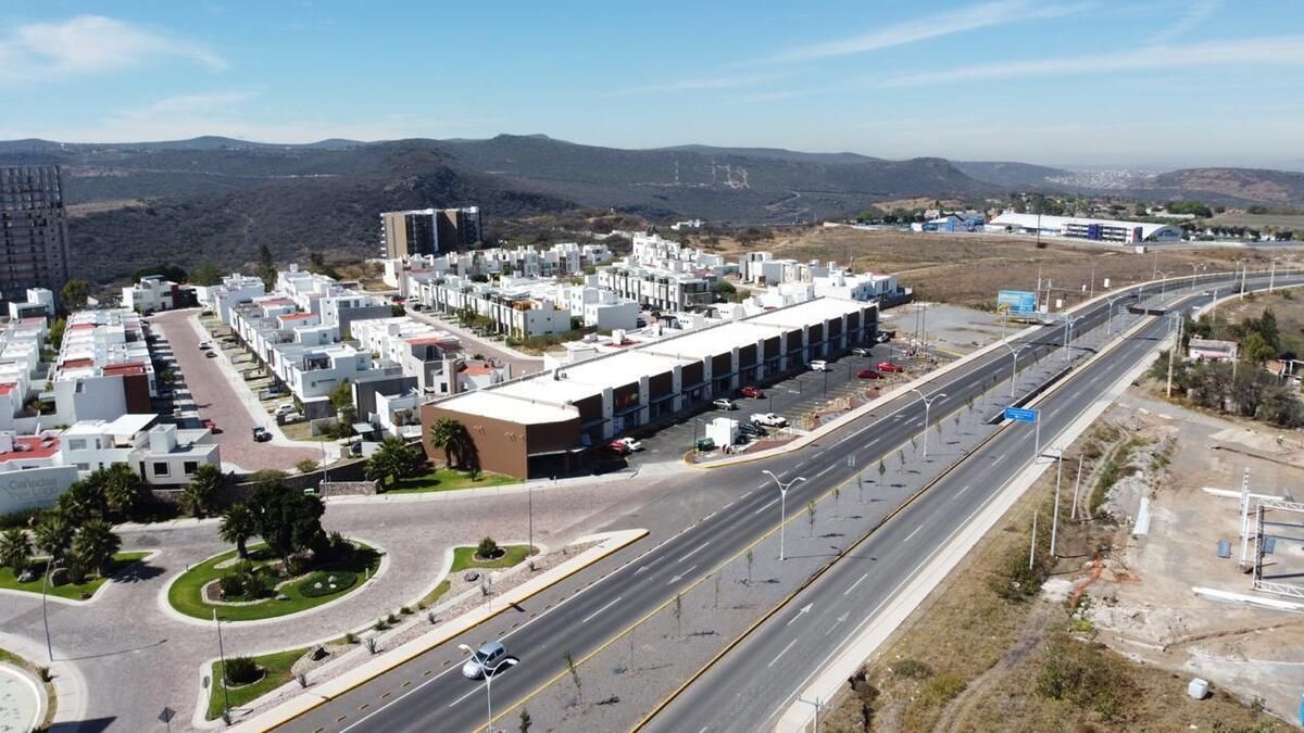 LOCAL PARA ALUGAR CAÑADAS DEL LAGO, foto 1 de 15