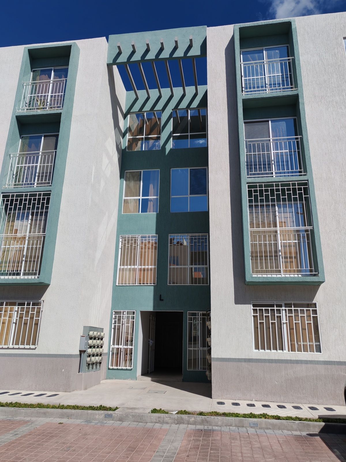 DEPARTAMENTO AMUEBLADO EN RENTA EN VILLAS DEL REFUGIO, QUERETARO, foto 1 de 14