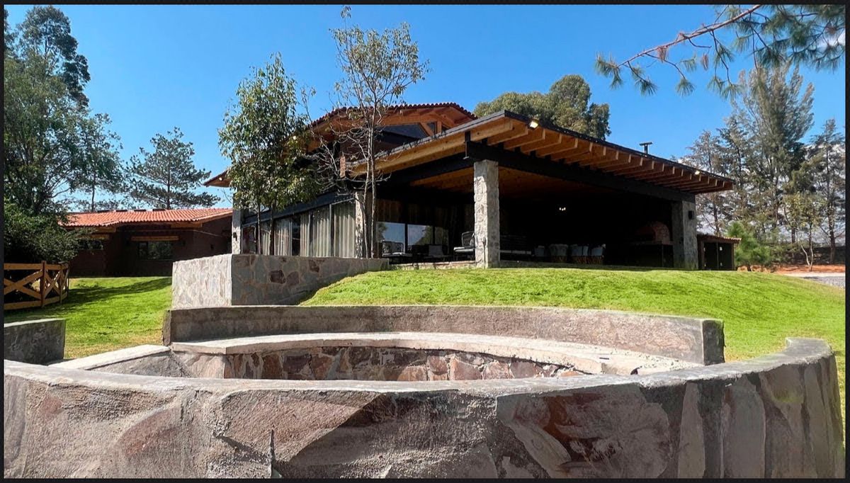 Copropiedad casa en venta amueblada en Tapalpa, Jalisco.