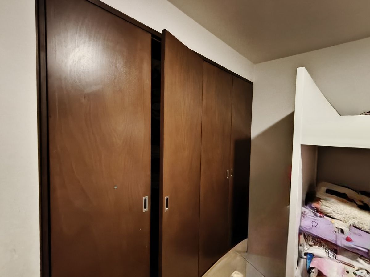 12 de 31: Recámara secundaria 2