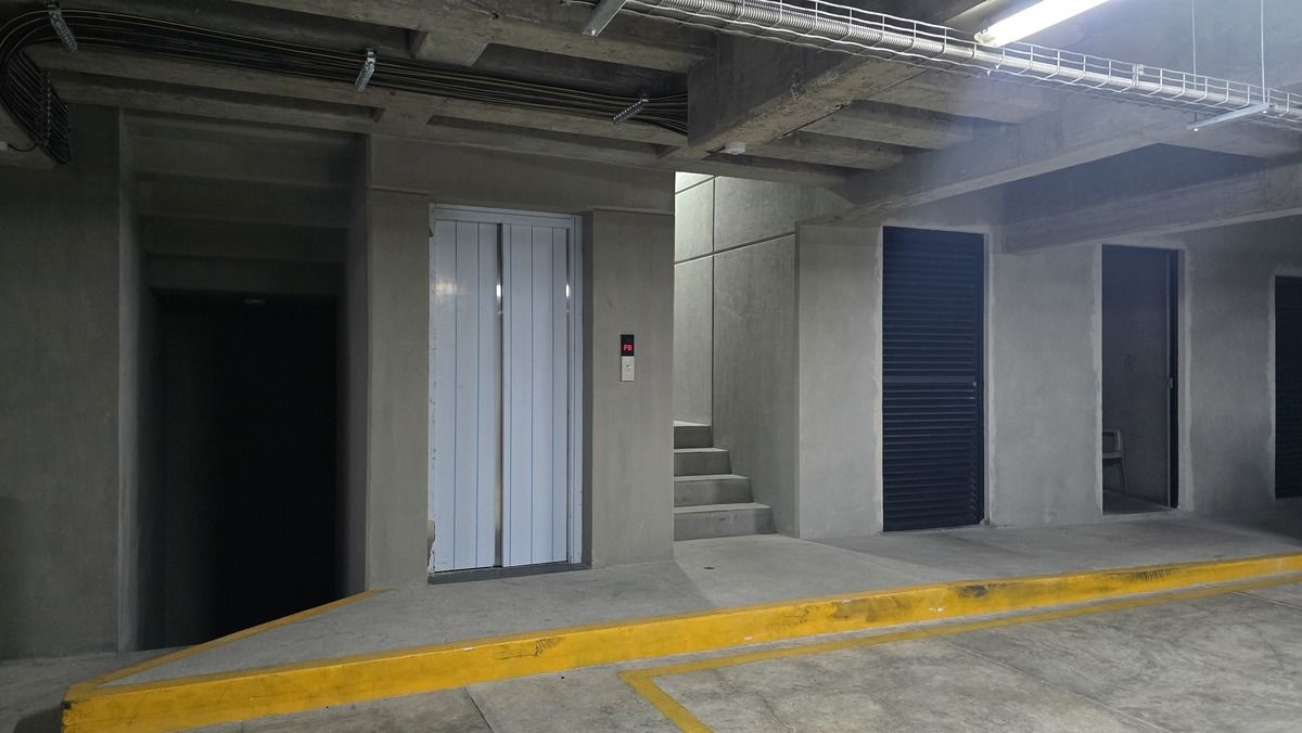 19 of 21: Elevadores