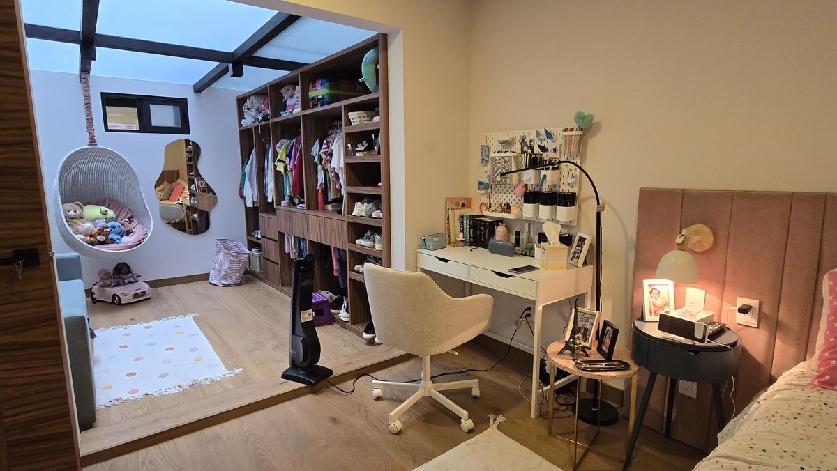 16 of 21: Recámara Secundaria con Amplio Walk in Closet