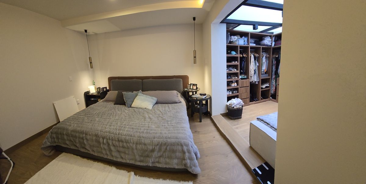 11 of 21: Recámara principal con walk in closet