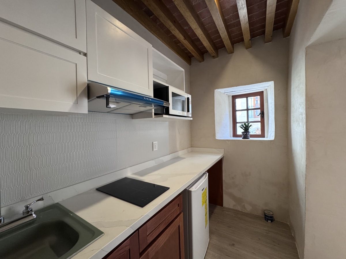 1 de 7: Cocineta equipada