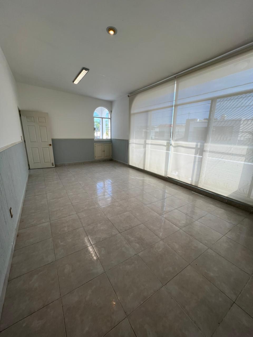 4 de 8: Sala de Juntas