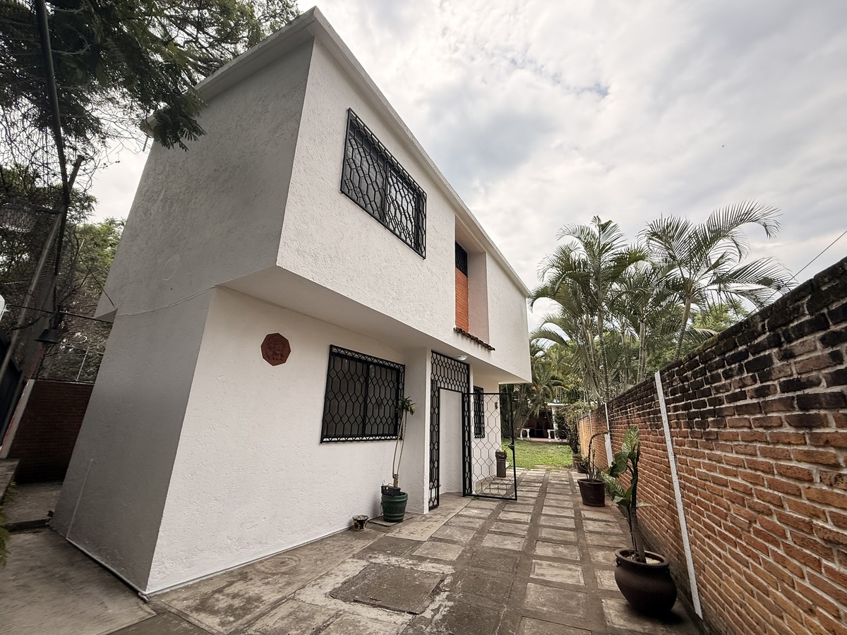 1 de 21: Fachada