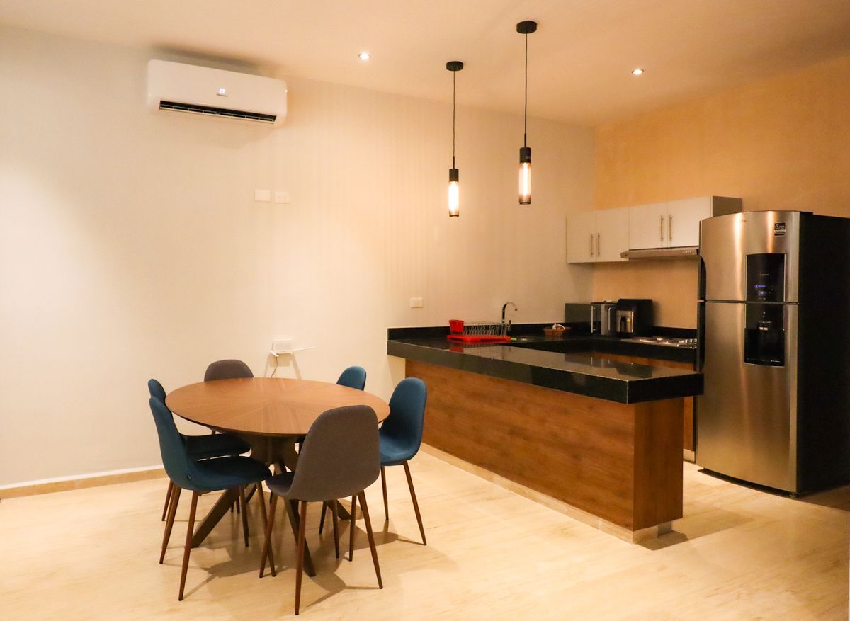 3 de 25: COMEDOR COCINA
