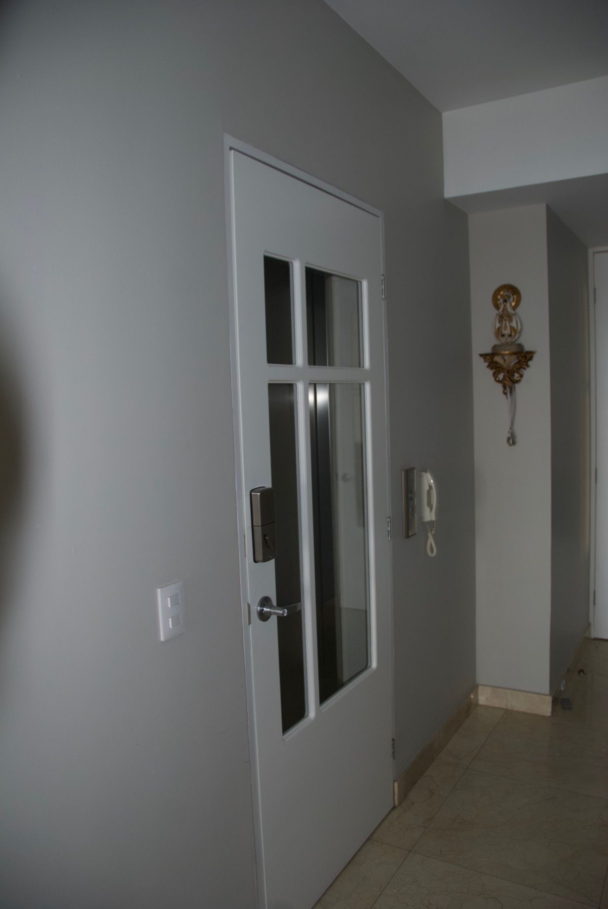 7 de 35: Entrada elevador directo