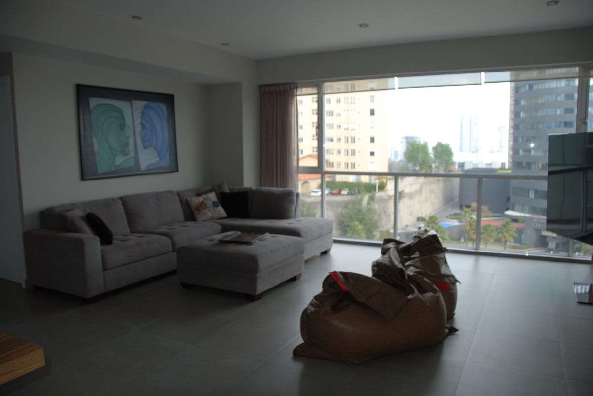 8 de 35: Salon de TV