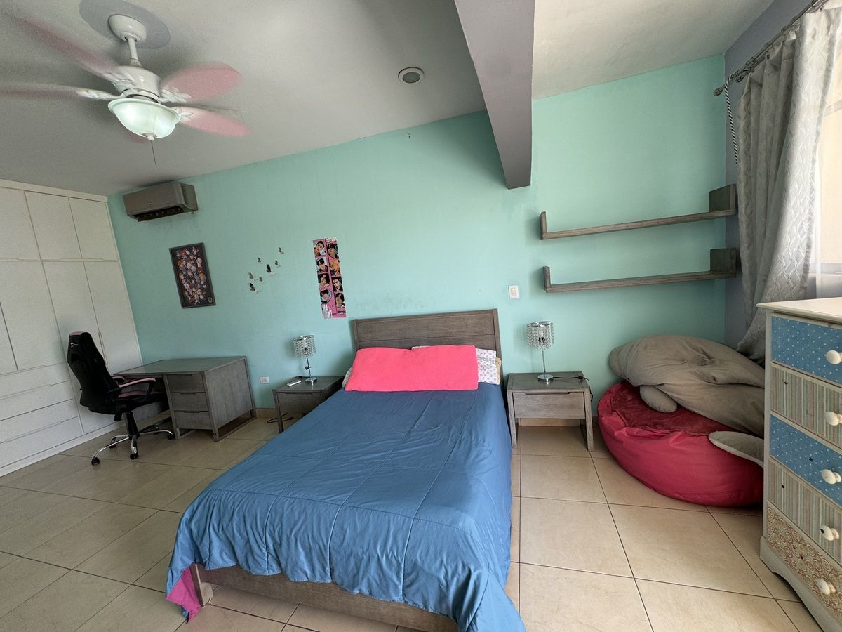 31 of 49: Recamara 1 Planta Alta