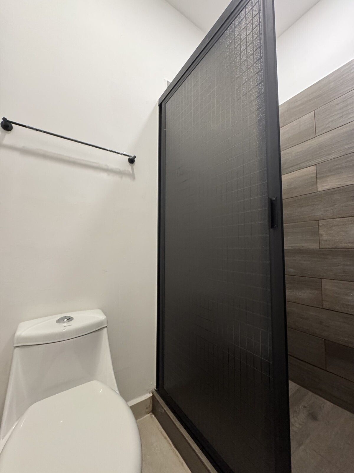 18 de 24: Baño Recámara Secundaria