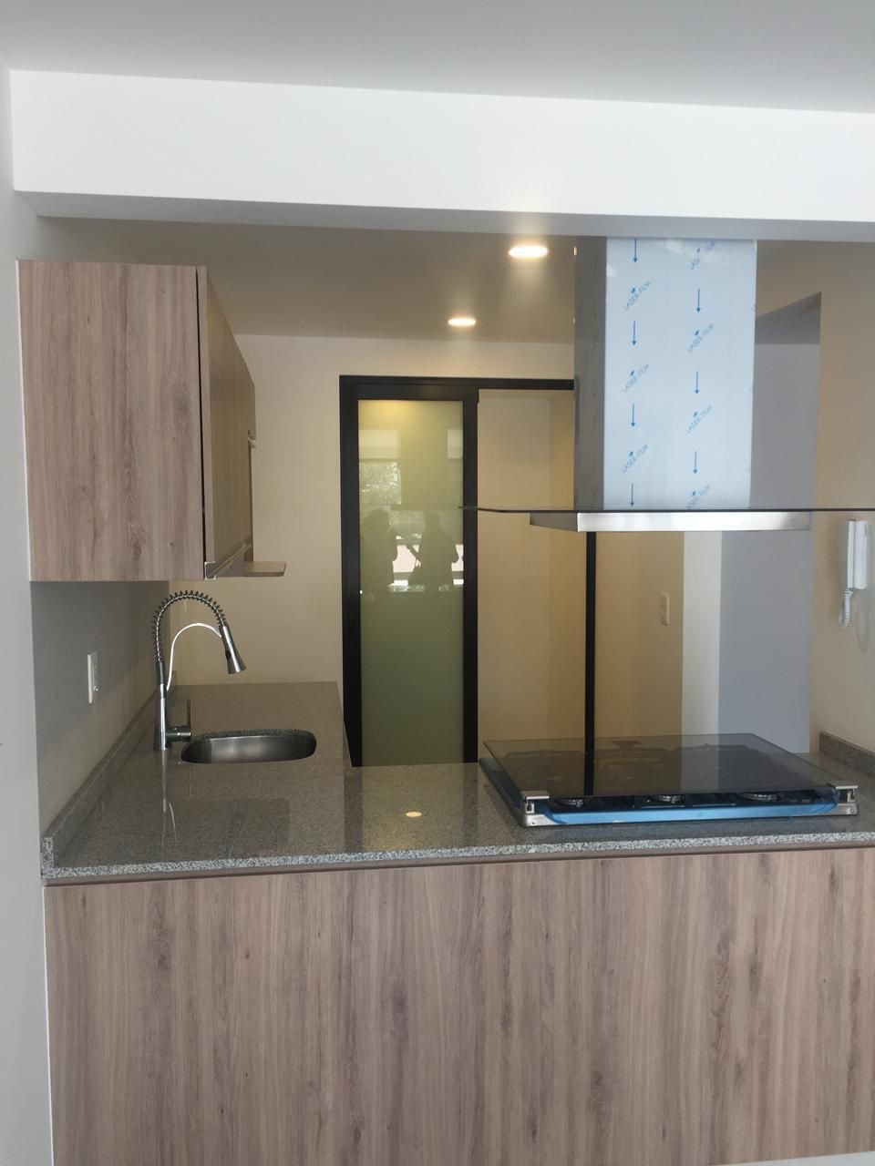 15 de 29: Cocina integral con cuarto de Lavado