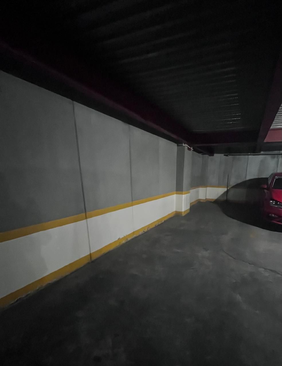 24 de 29: Estacionamiento