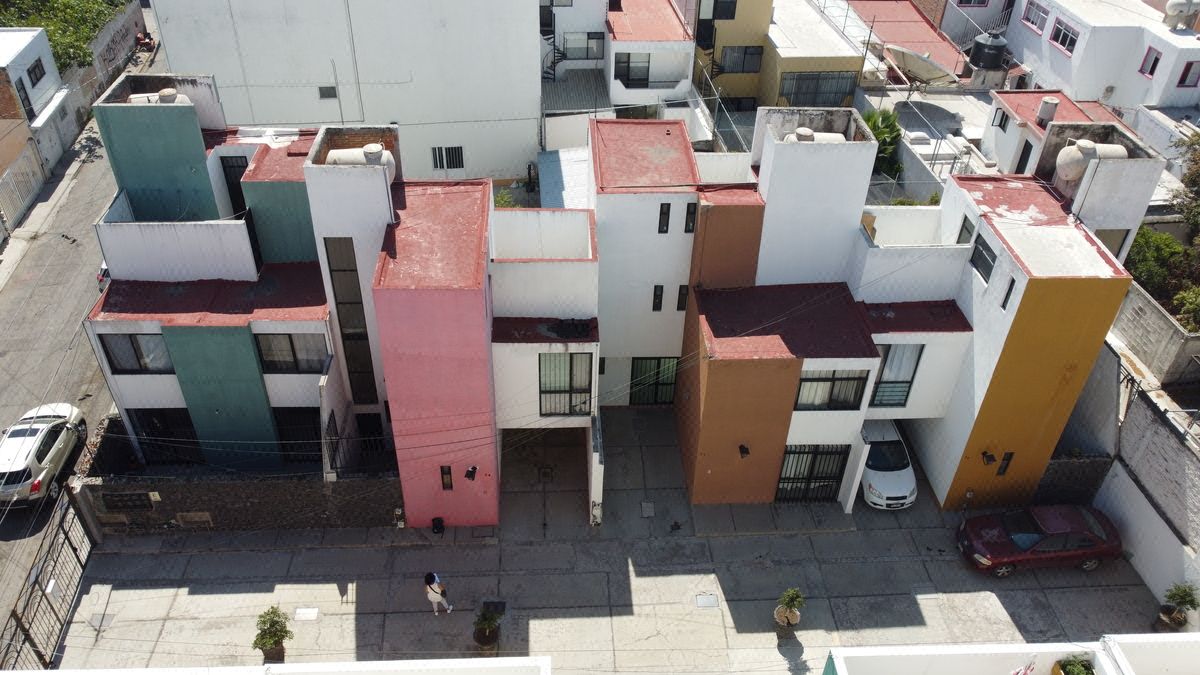 Exclusivo para Inversionistas! Conjunto Privado de 4 Casas en el Centro de Qro
