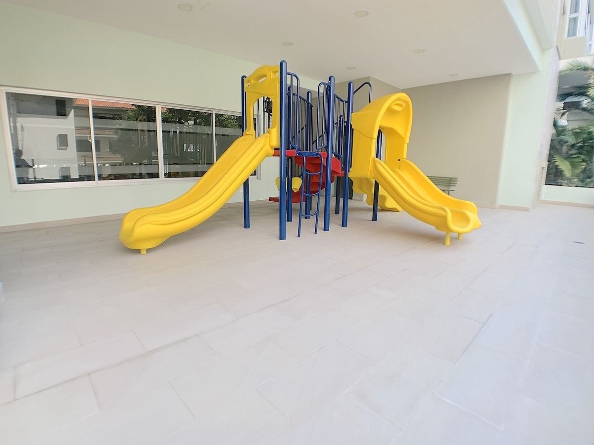 24 de 33: Area de niños