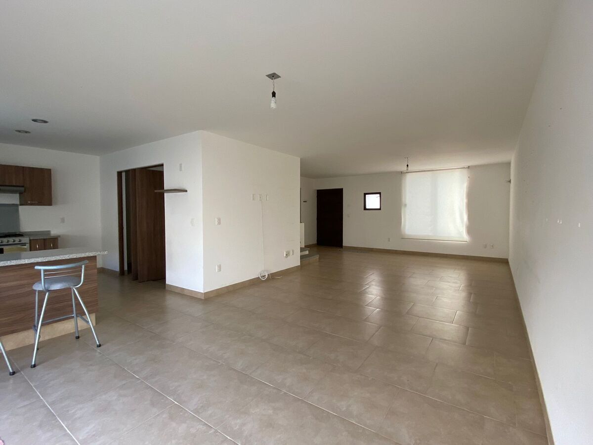 2 of 28: sala comedor