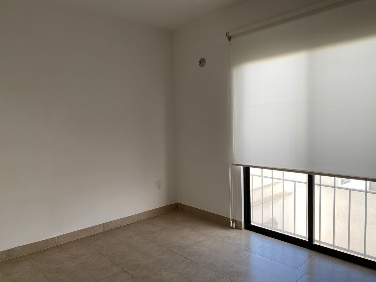 23 of 28: Recámara 3