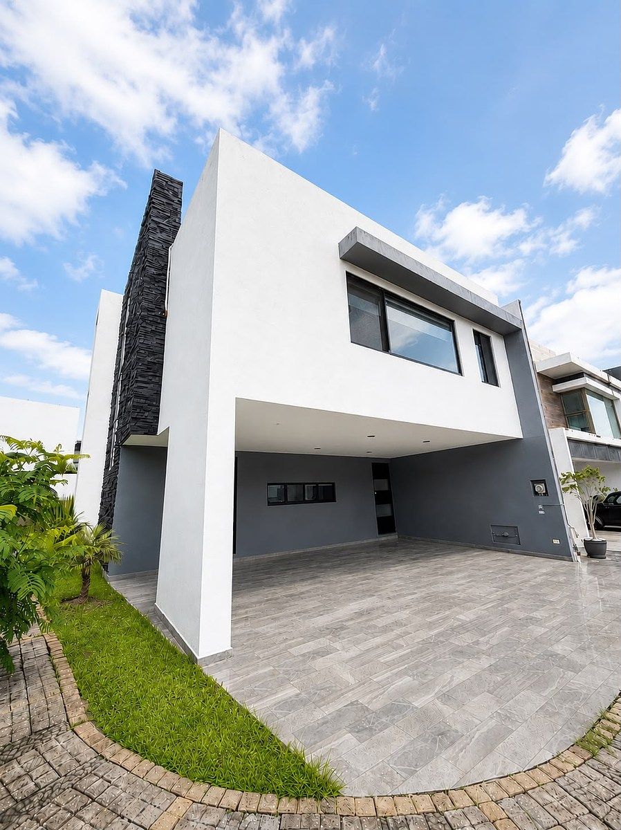 House for rent on the corner of Lomas de Angelópolis, Cascatta., photo 1 of 20