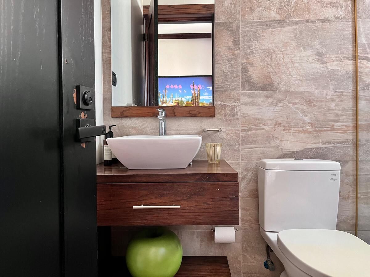 21 de 22: Baño Secundario