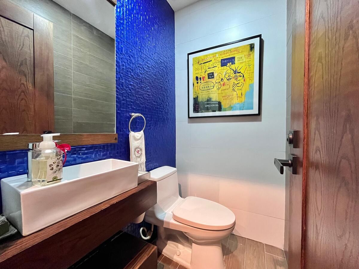 22 de 22: Baño de Visita