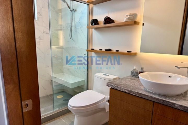 10 de 19: BAÑO COMPLETO VISITAS/SEGUNDA RECÁMARA