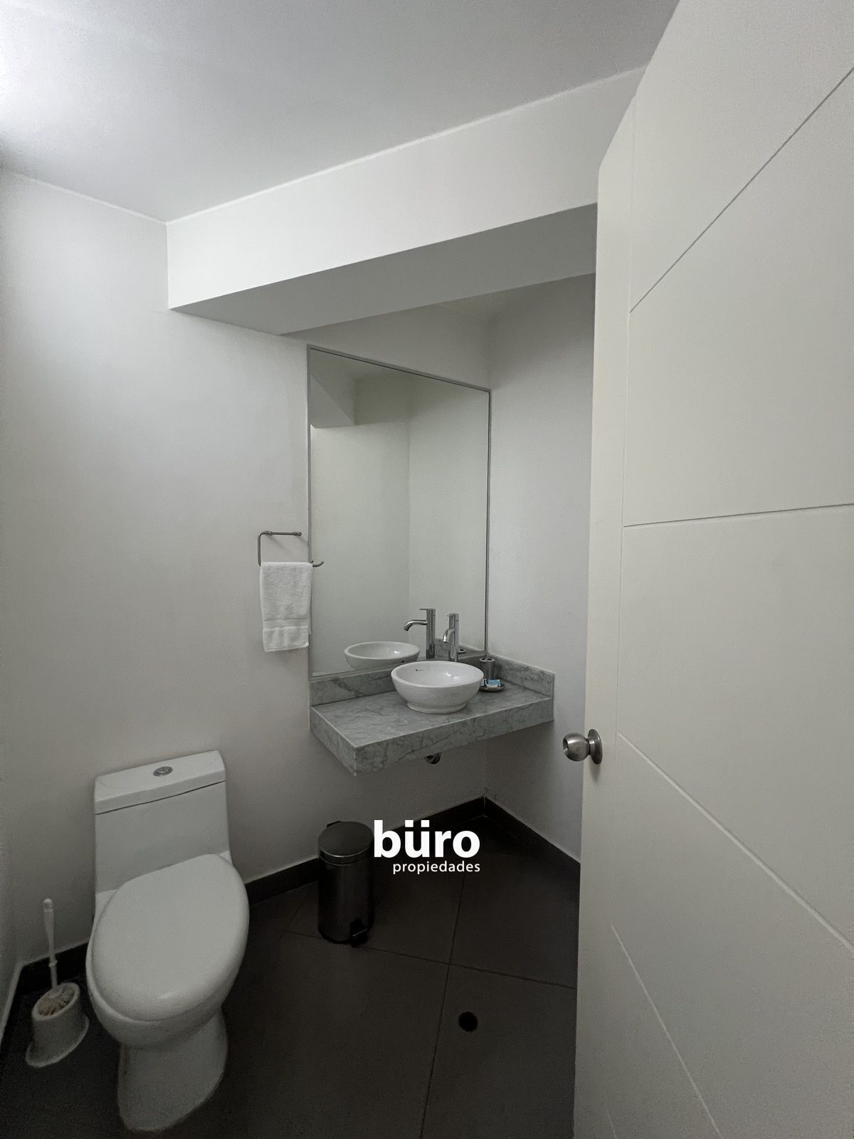 15 de 18: Baño típico