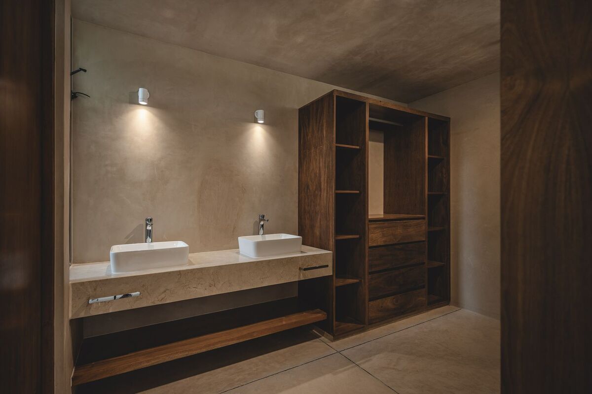 12 of 19: Baño, Recámara Principal