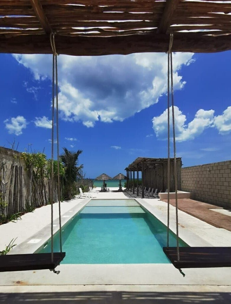 1 de 19: CLUB DE PLAYA