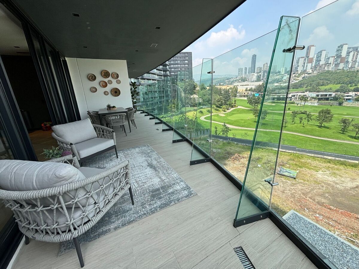 Departamento en Venta en Bulevar Bosque Real con 3 Recámaras, 3 Baños y 470 Metros Cuadrados Departamento en Venta en Bulevar Bosque Real con 3 Recámaras, 3 Baños y 470 Metros Cuadrados