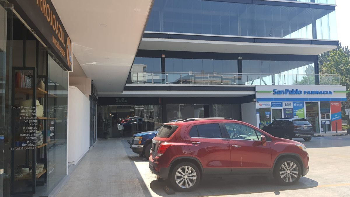 Commercial space for sale and rent in La Reserva QRO - foto 2