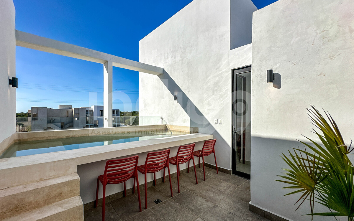 23 de 47: Roof Top con Piscina