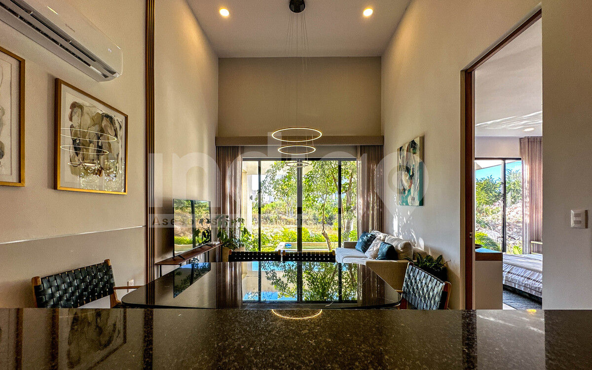 9 de 50: Vista desde la Cocina