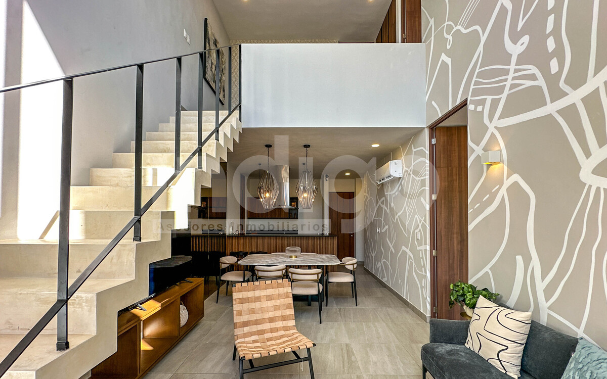 6 de 50: Sala con Techos a Doble Altura