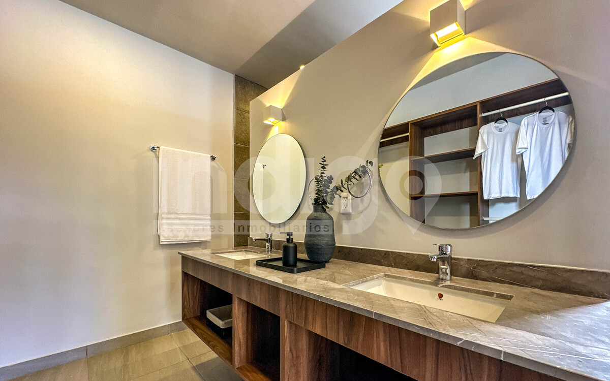 16 de 50: Baño Recámara Principal